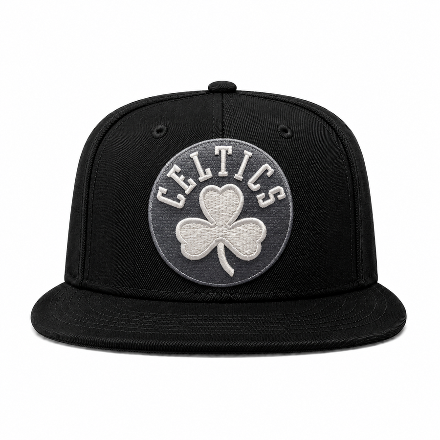 Boston Celtics Black/White Mitchell & Ness Snapback - Product Image