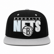 Brooklyn Nets Black/Gray Mitchell & Ness OG Adjustable Snapback Hat - Product Image
