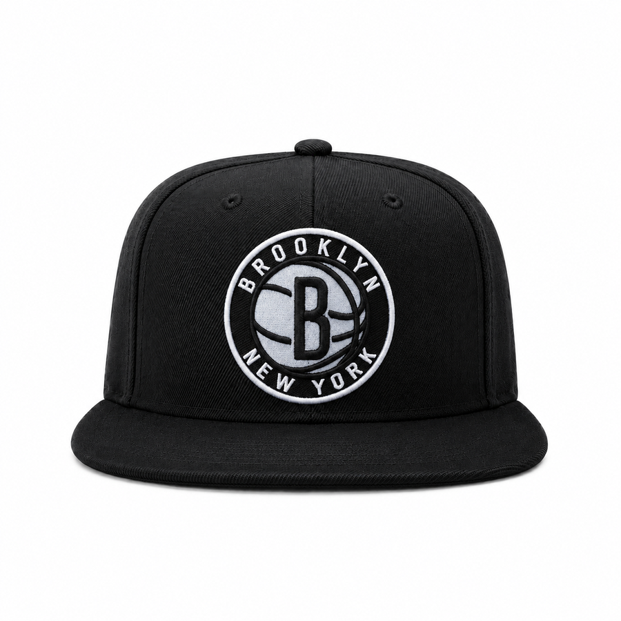 Brooklyn Nets Black/White Mitchell & Ness Snapback - Product Image