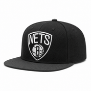 Brooklyn Nets Black/White Mitchell & Ness Snapback - Product Image