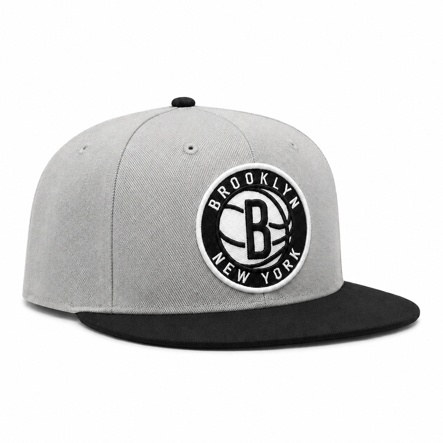 Brooklyn Nets Grey/Black Mitchell & Ness Snapback - Product Image