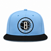 Brooklyn Nets Silver/Black Mitchell & Ness Snapback - Product Image