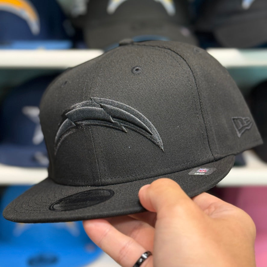 New Era Los Angeles Chargers All Black 9FIFTY Adjustable Snapback Hat
