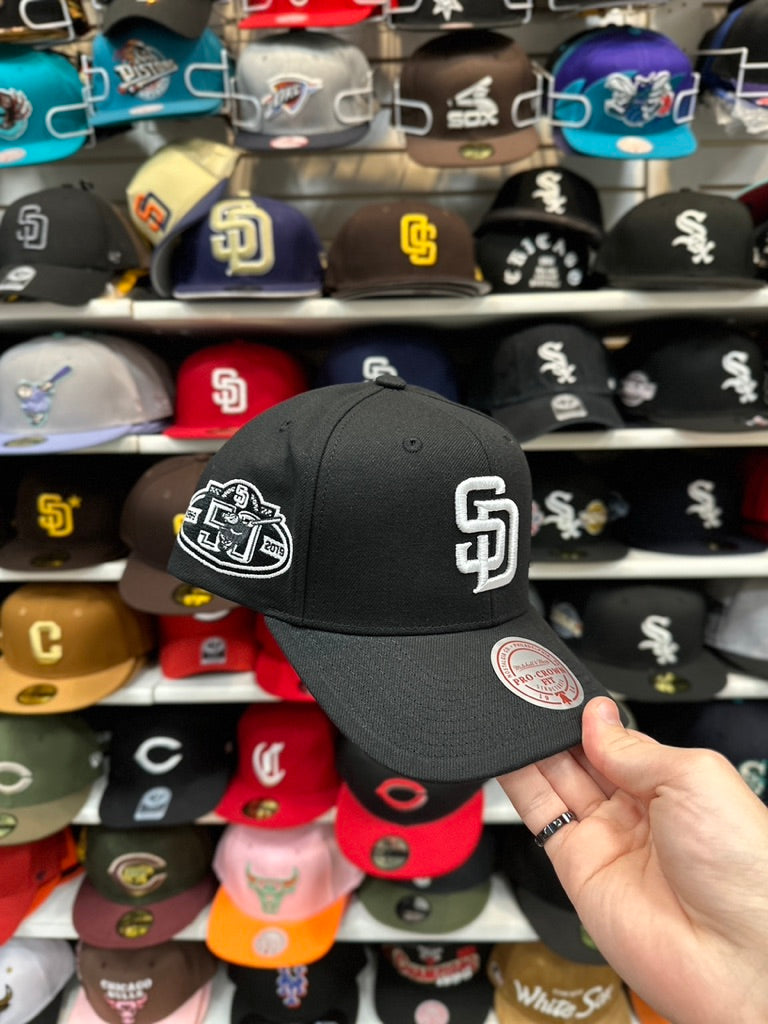 San Diego Padres MLB 50th Anniversary | Mitchell & Ness Pro Crown Snapback | Black