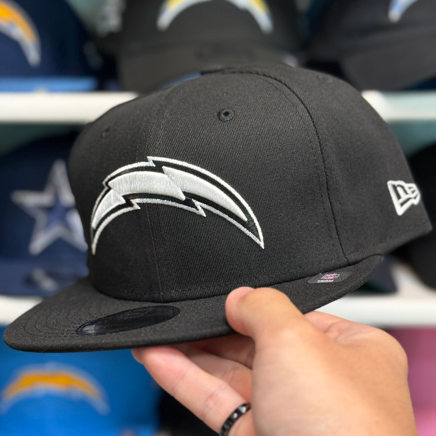 New Era Los Angeles Chargers Black 9FIFTY Adjustable Snapback Hat