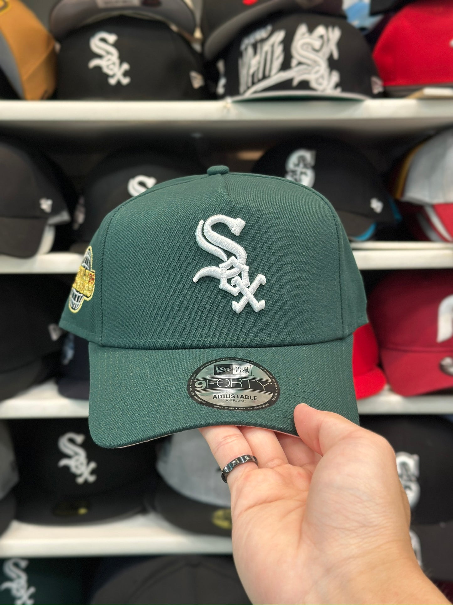 Chicago White Sox MLB '05 World Series A-Frame Snapback | New Era 9FORTY Snap | Dark Green - Pink Under Brim