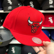 Chicago Bulls Red Mitchell & Ness Snapback - Product Image