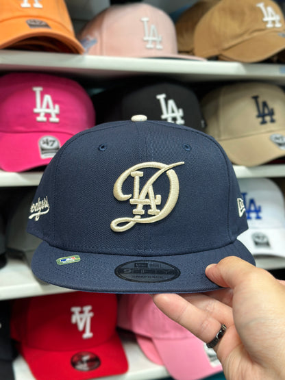 LA Dodgers MLB 'City Connect Disney D' | New Era 9FIFTY Snapback | Blue/Bronze/Pixel