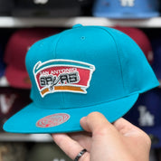 San Antonio Spurs Turquoise Mitchell & Ness Snapback - Product Image