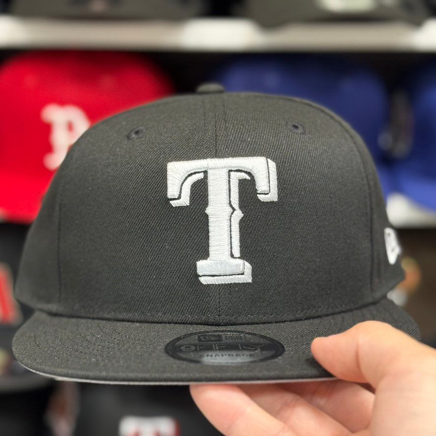 New Era Texas Rangers Black 9FIFTY Snapback - Product Image