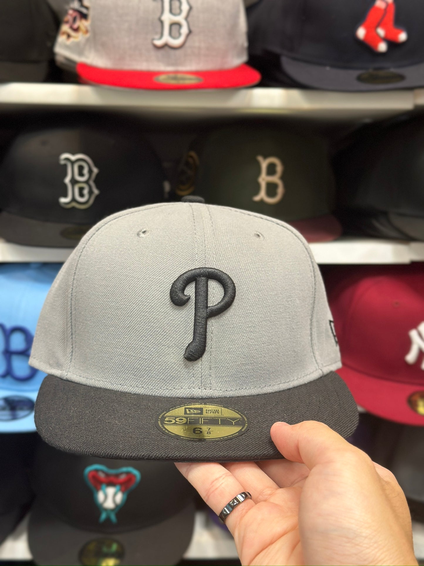 Philadelphia Phillies MLB Fitted Hat | New Era 59FIFTY Sized Cap | Dark Gray/Black