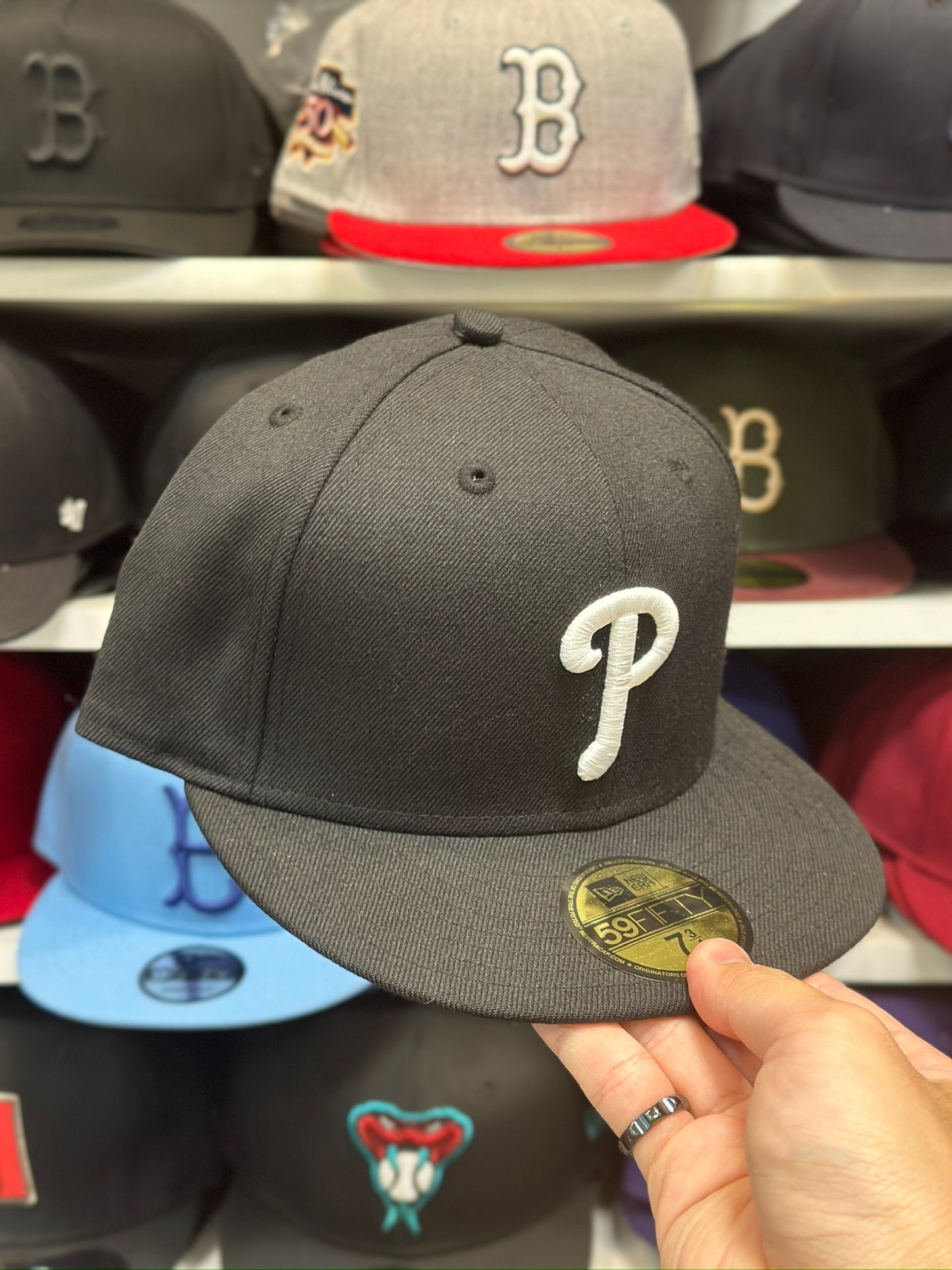 Philadelphia Phillies MLB Fitted Hat | New Era 59FIFTY Sized Cap | Black