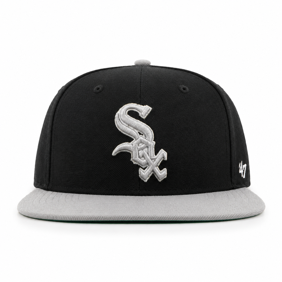 Chicago White Sox '47 Brand Captain Adjustable Snapback - Black/Silver - Product Image