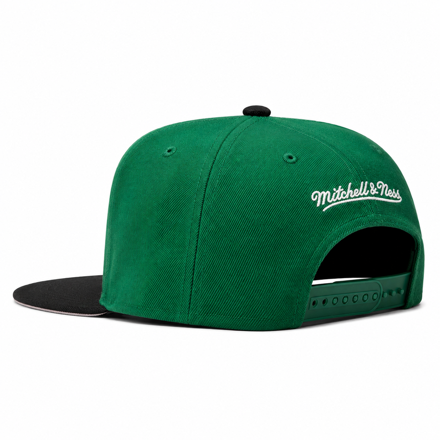 Boston Celtics Green/Black Mitchell & Ness Snapback