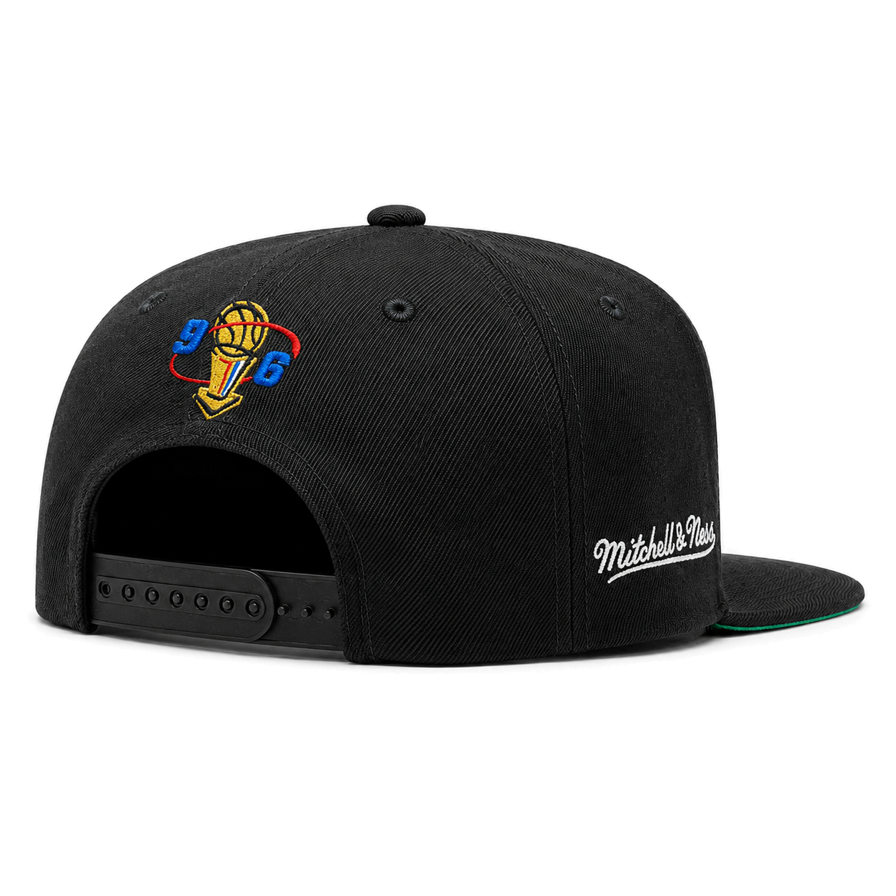 Chicago Bulls '1996 Champions' Black Mitchell & Ness OG Adjustable Snapback Hat - Product Image