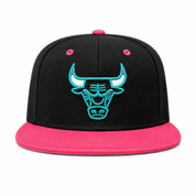 Chicago Bulls Black/Pink Mitchell & Ness Snapback - Product Image