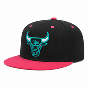 Chicago Bulls Black/Pink Mitchell & Ness Snapback - Product Image
