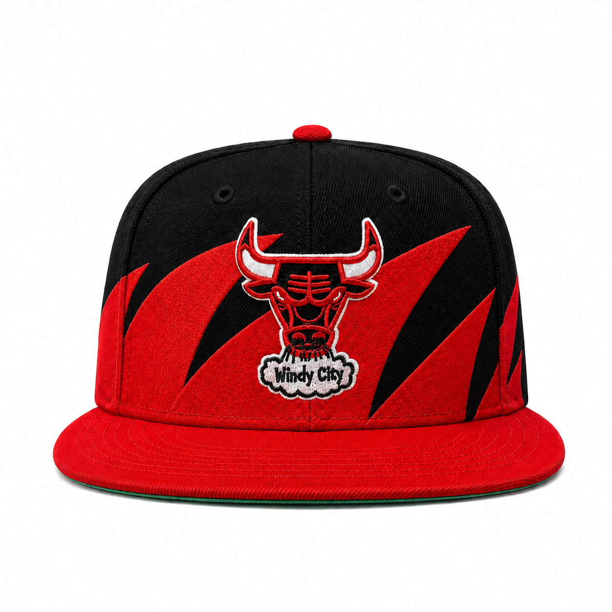Chicago Bulls Black/Red Mitchell & Ness Snapback - Product Image