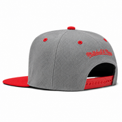 Chicago Bulls Gray/Red Mitchell & Ness Snapback - Product Image