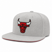 Chicago Bulls Heather Grey Mitchell & Ness Snapback - Product Image