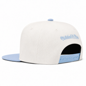 Chicago Bulls White/Black Mitchell & Ness Snapback - Product Image