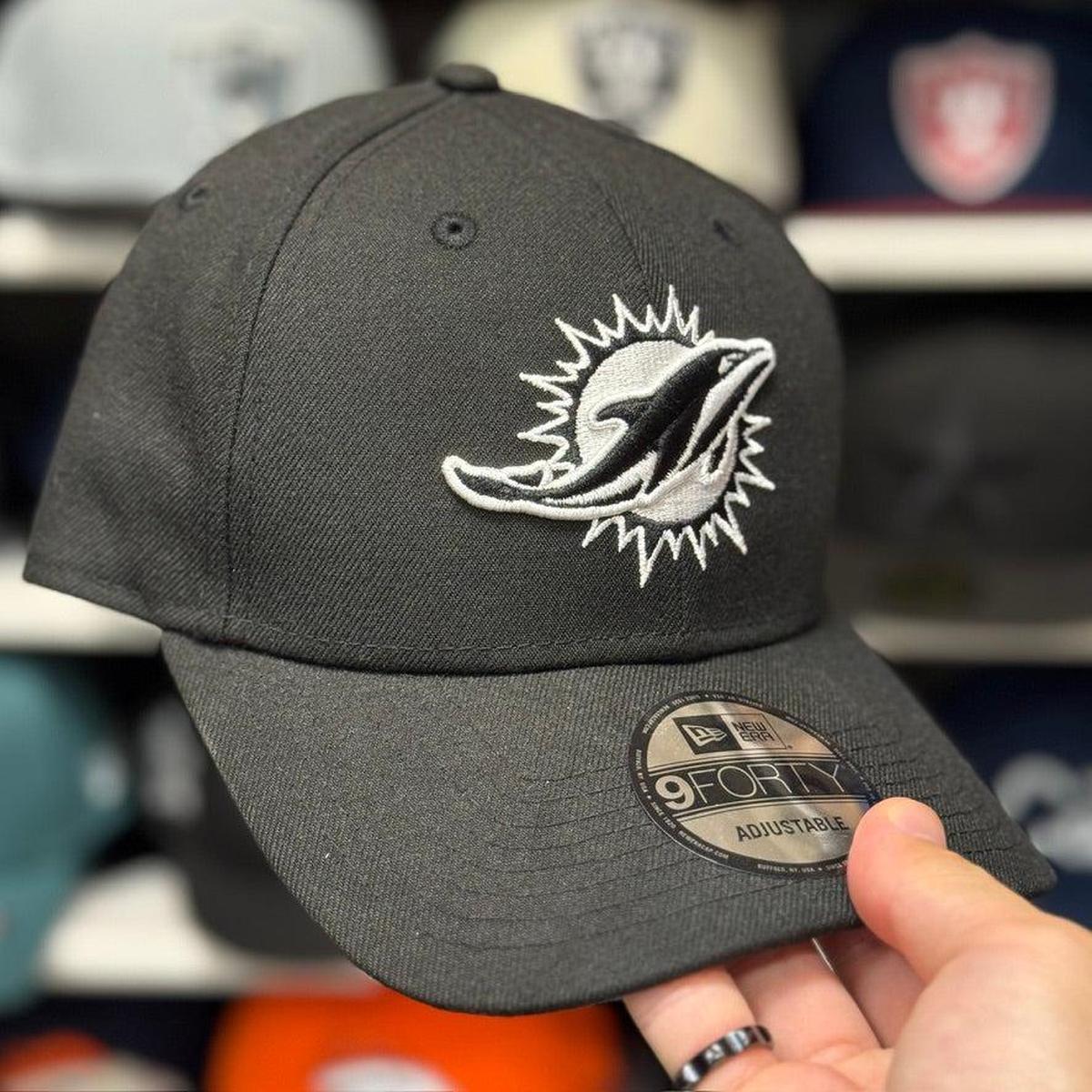 New Era Miami Dolphins 9FORTY Ball Cap | Black - Product Image