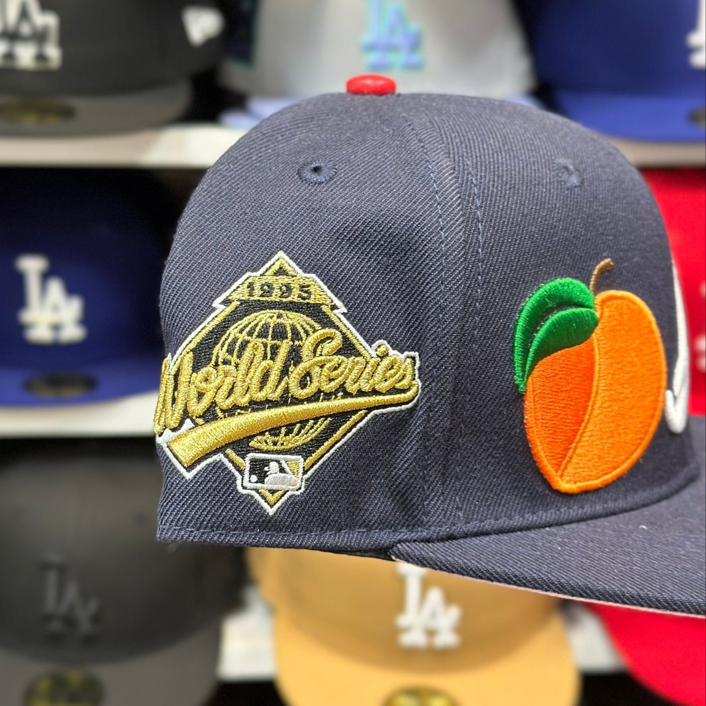 Atlanta Braves 'World Series' Pro Standard Patch Snapback Navy - Product Image