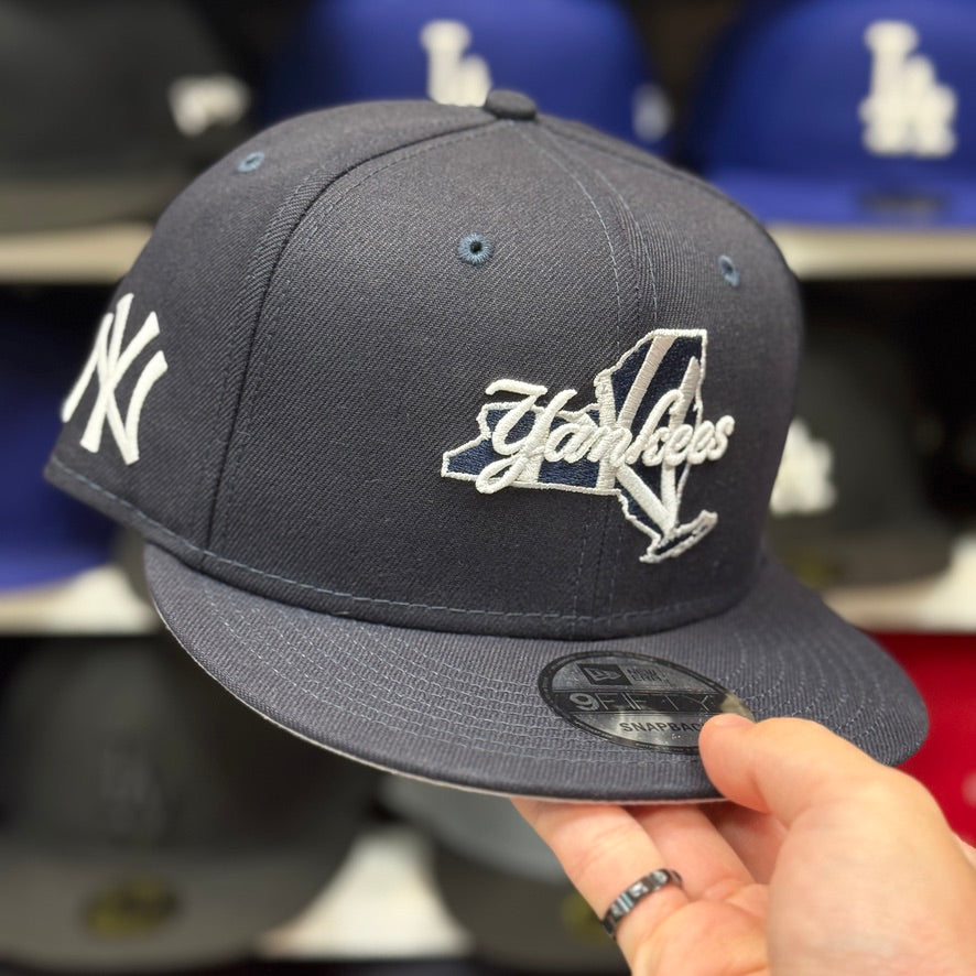 New Era New York Yankees 'State View' Navy/White 9FIFTY Snapback - Product Image