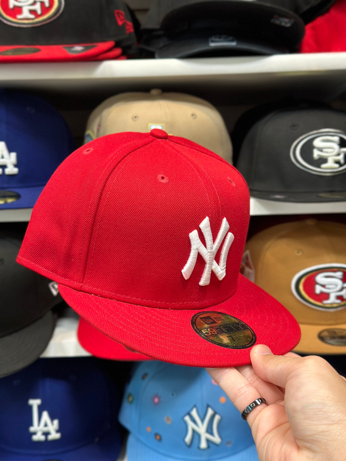 New York Yankees MLB Fitted Hat | New Era 59FIFTY Sized Cap | Red