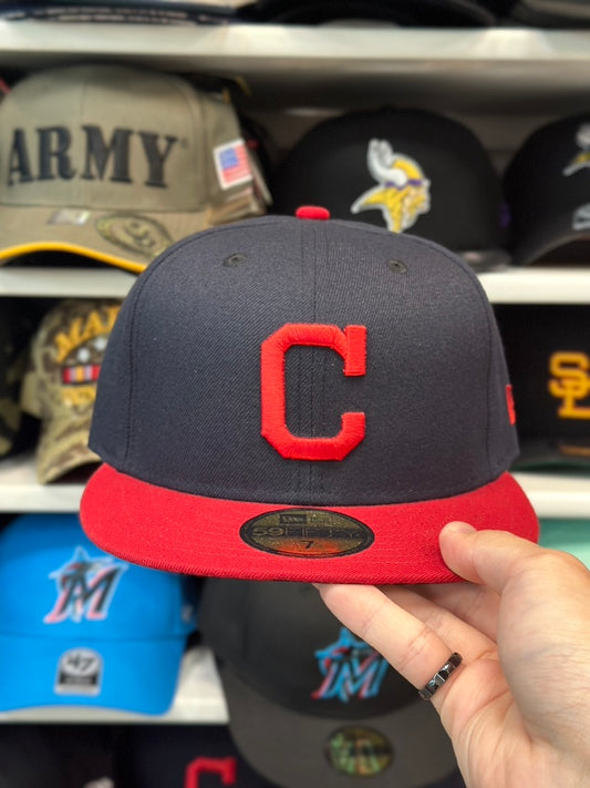 Cleveland Indians MLB Fitted Cap | New Era 59FIFTY Sized Cap | Dark Blue/Red