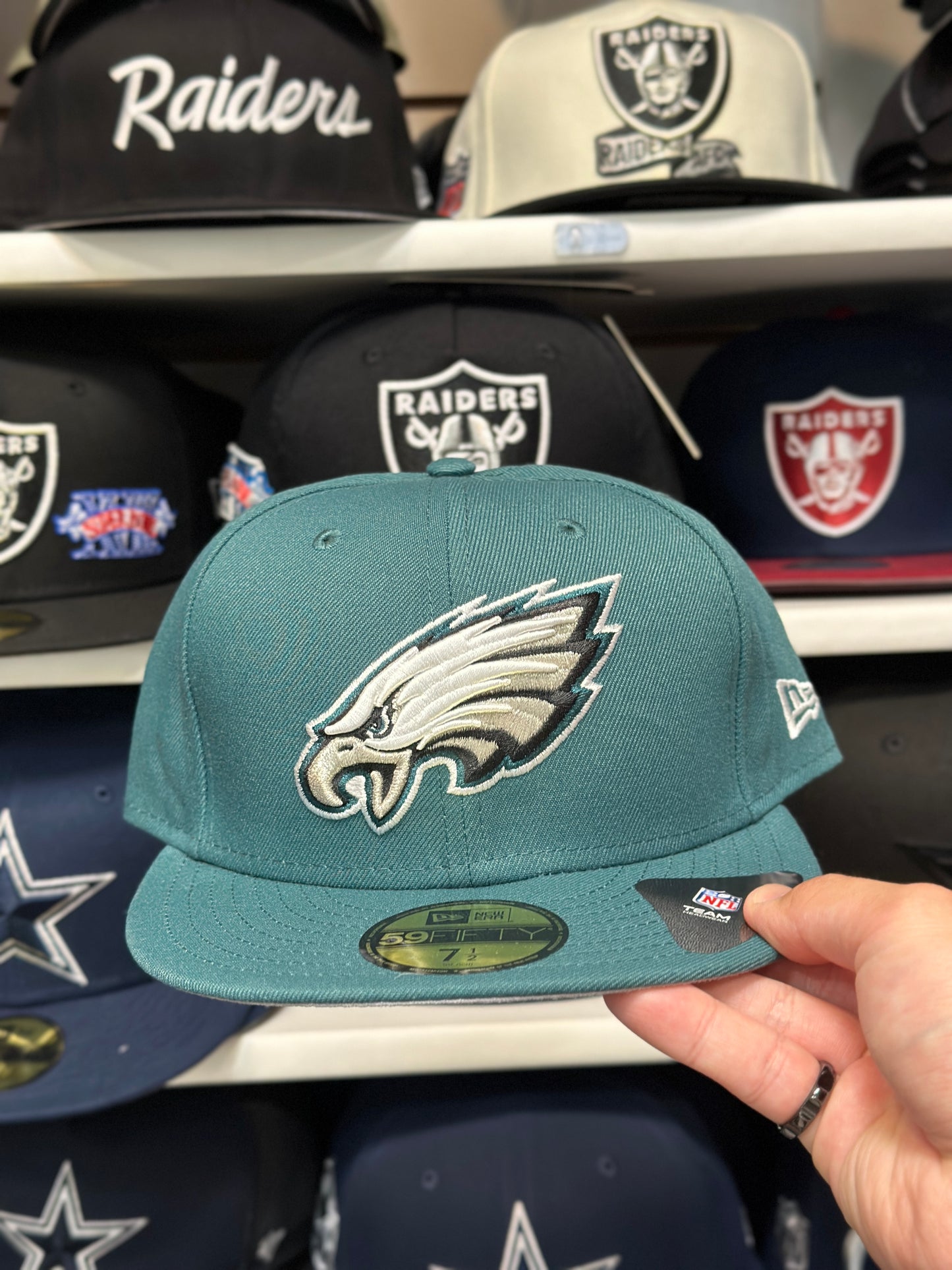 Philadelphia Eagles NFL Fitted Hat | Classic New Era 59FIFTY Sized Cap | Green