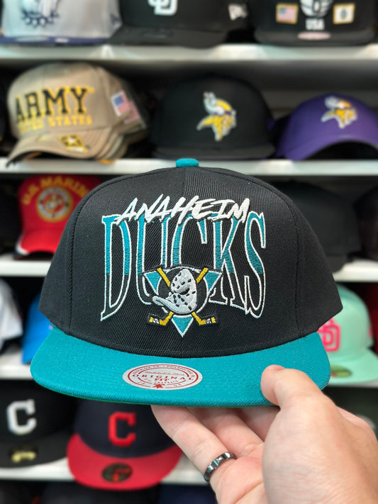 Anaheim Ducks NHL Snapback | Mitchell & Ness Original Fit Adjustable Cap | Black