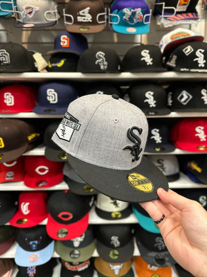 Chicago White Sox MLB Side Patch | New Era 59FIFTY Fitted Cap | Silver/Black