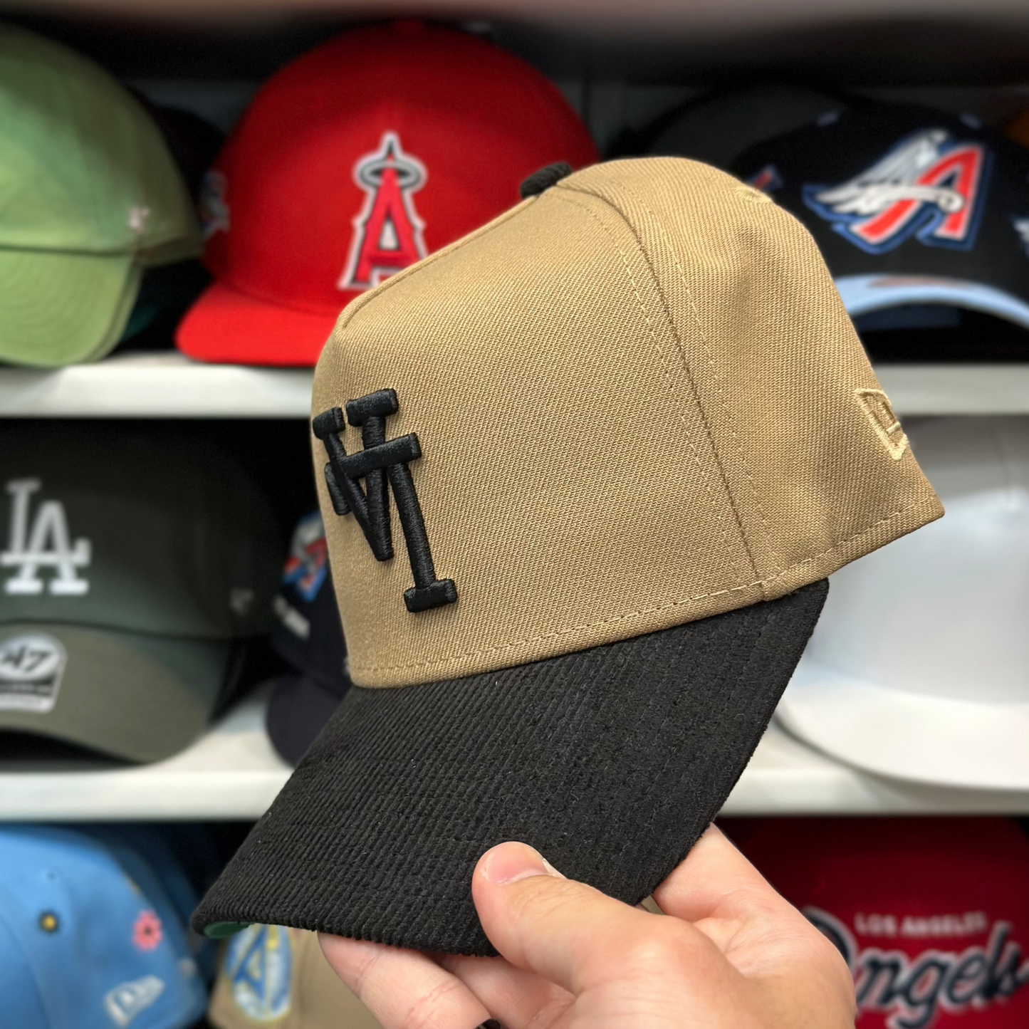 LA Dodgers Upside Down Reversible A-Frame Snapback | New Era 9FORTY | Brown/Black Corduroy