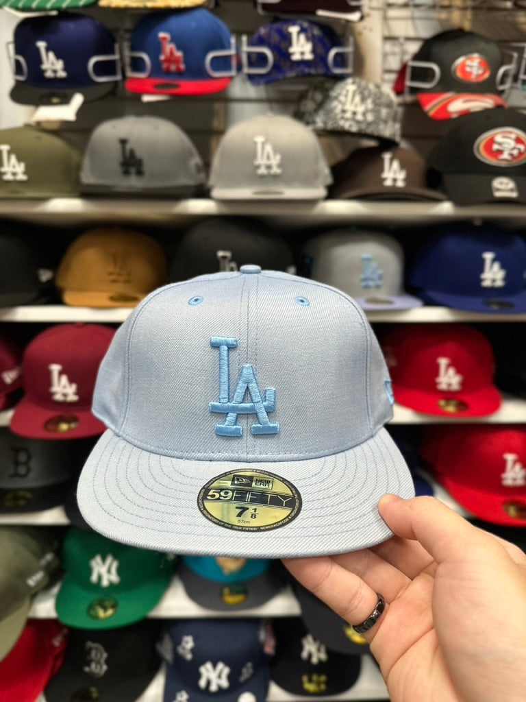 LA Dodgers MLB Vintage Cap | New Era 59FIFTY Sized Hat | Arctic Blue