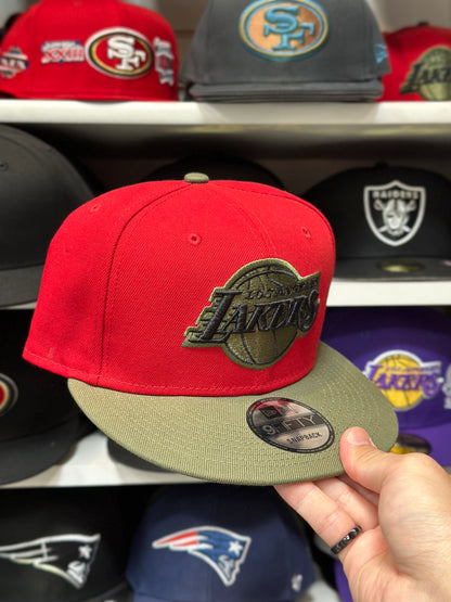 LA Lakers NBA Snapback | New Era 9FIFTY Adjustable Snap | Red/Olive