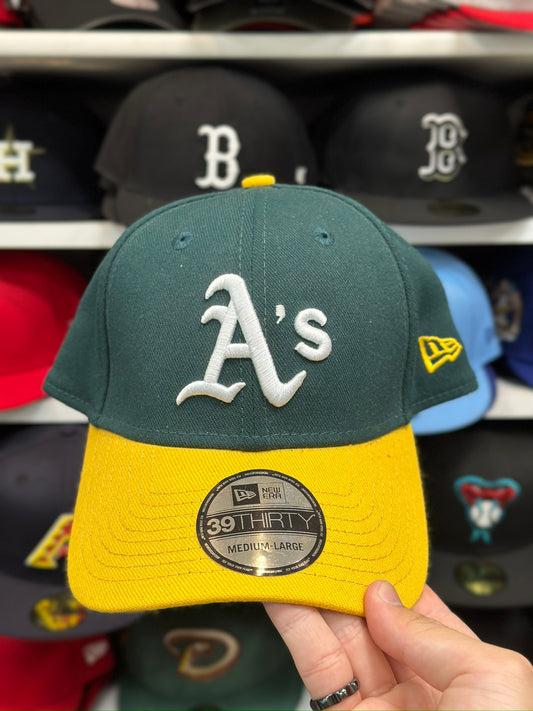 Oakland Athletics MLB Ball Cap | New Era 39THIRTY Adjustable Velcro Strap | Green/Yellow