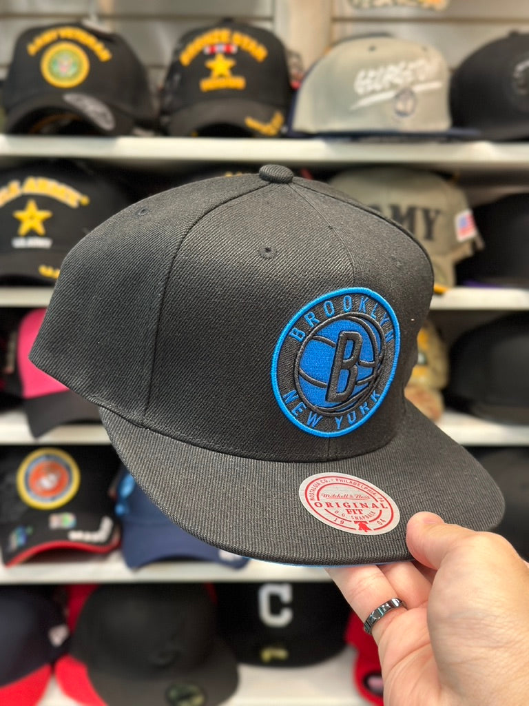 Brooklyn Nets NBA Snapback | Vintage Mitchell & Ness Original Fit Adjustable Cap | Black