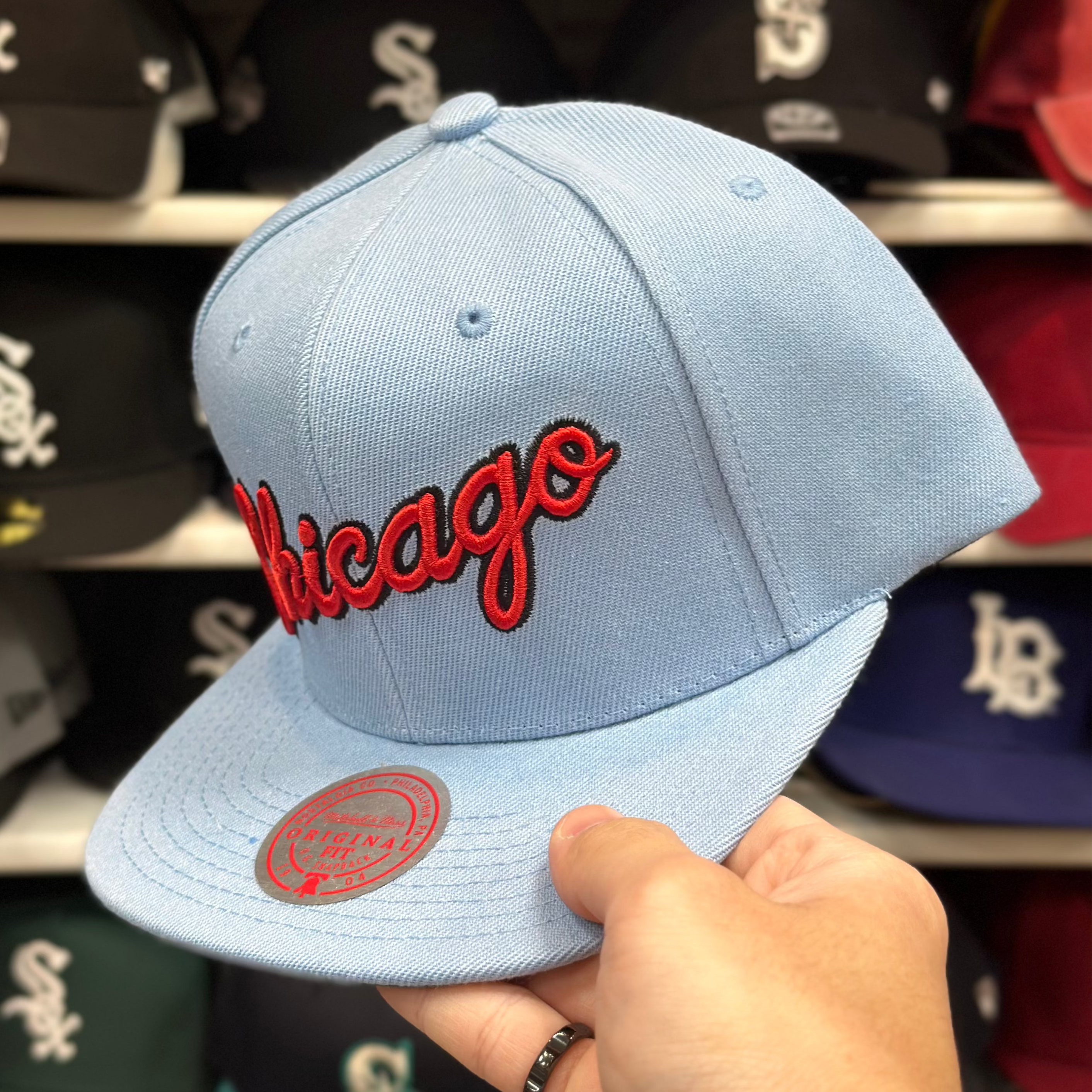 Chicago Bulls 'Script Logo' Baby Blue/Red Mitchell & Ness Snapback - Product Image