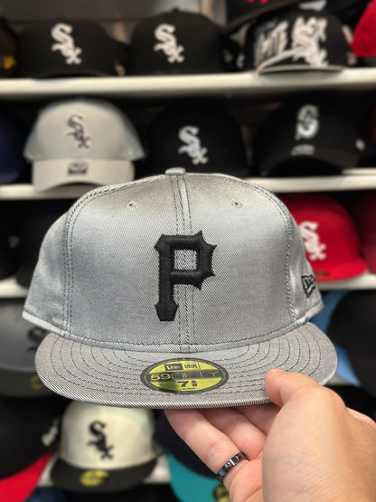 Pittsburgh Pirates NFL Vintage Gloss Silver | New Era 59FIFTY Fitted Hat | 6 7/8 & 7 5/8