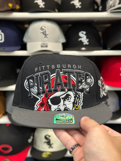 Pittsburgh Pirates NFL Snapback | Vintage '47 Brand Captain Adjustable Snap | Black/Gray