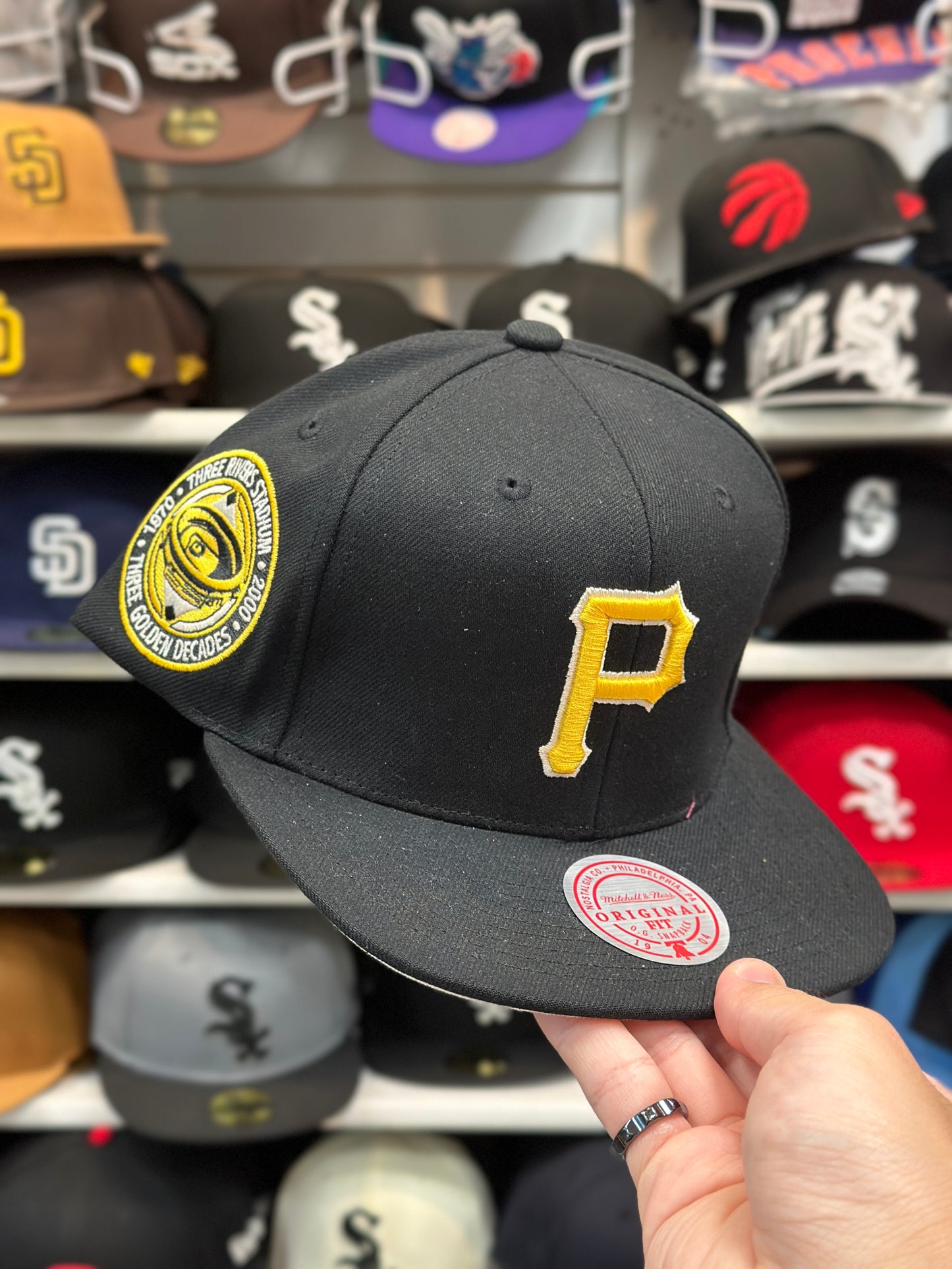 Pittsburgh Pirates NFL Snapback | Mitchell & Ness Original Fit Adjustable Hat | Black