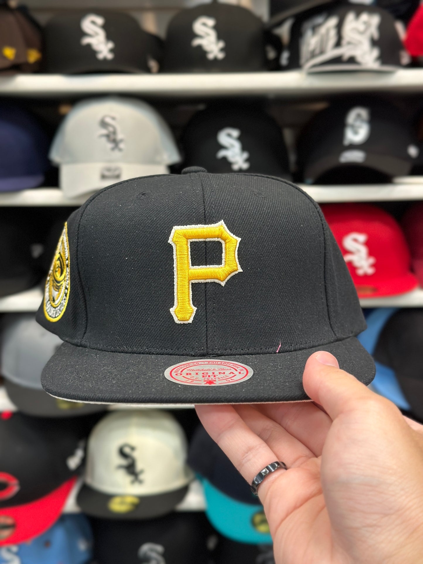 Pittsburgh Pirates NFL Snapback | Mitchell & Ness Original Fit Adjustable Hat | Black