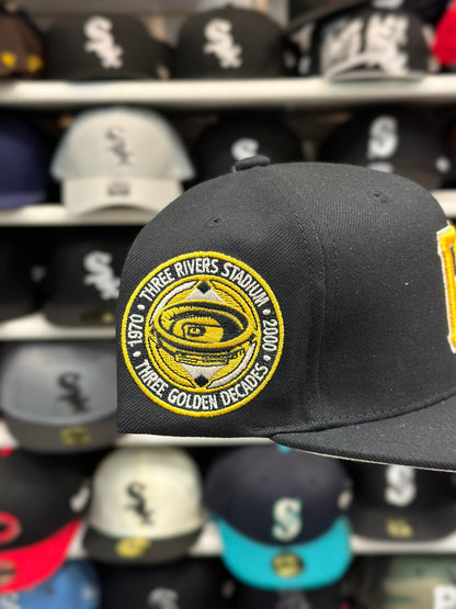 Pittsburgh Pirates NFL Snapback | Mitchell & Ness Original Fit Adjustable Hat | Black