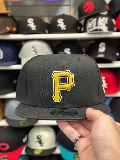 Pittsburgh Pirates NFL 'Retro Logo' | Vintage New Era 9FIFTY Snapback | Black