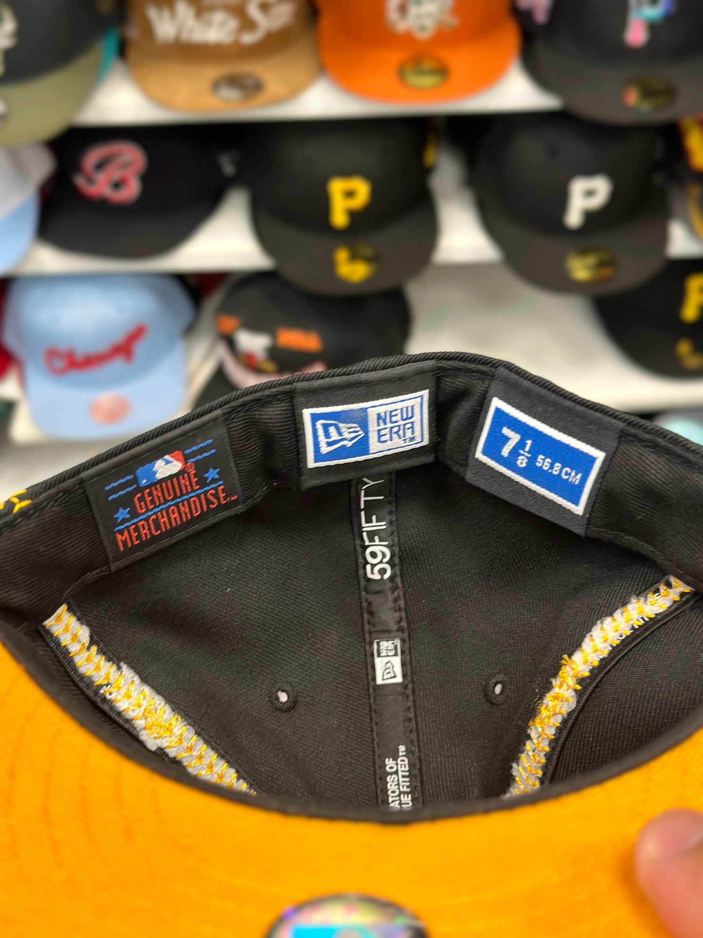 Pittsburgh Pirates NFL Vintage Fitted Cap | New Era 59FIFTY Sized Cap | 7 1/8