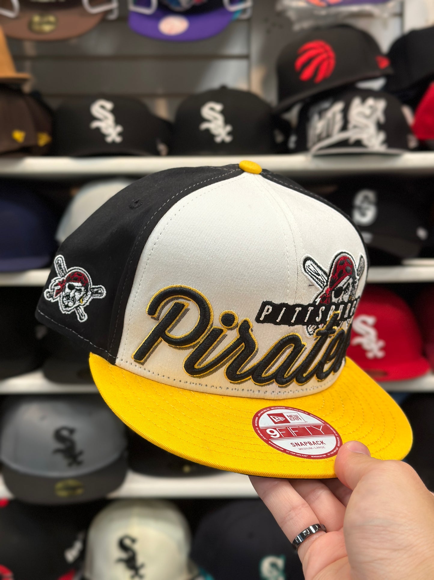 Pittsburgh Pirates NFL | Vintage Mitchell & Ness Original Fit | Black/White/Yellow