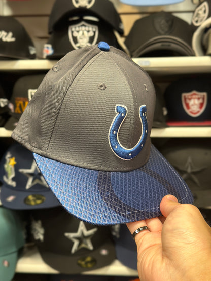 Indianapolis Colts NFL Ball Cap | New Era 39THIRTY Adjustable Curve Hat | Dark Gray/Blue