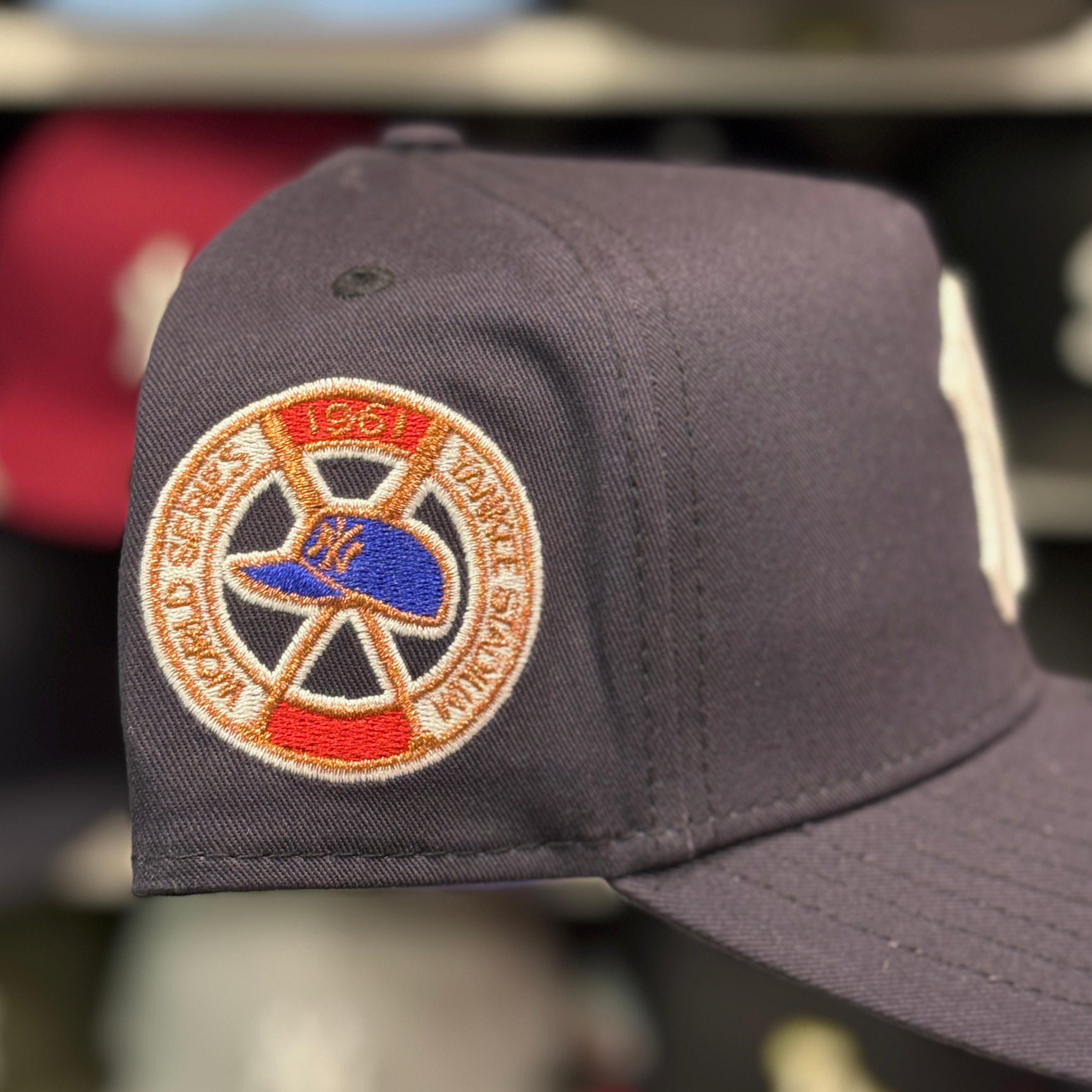 New Era New York Yankees '1961 Yankees Stadium' A-Frame Navy 9FORTY Snapback - Product Image