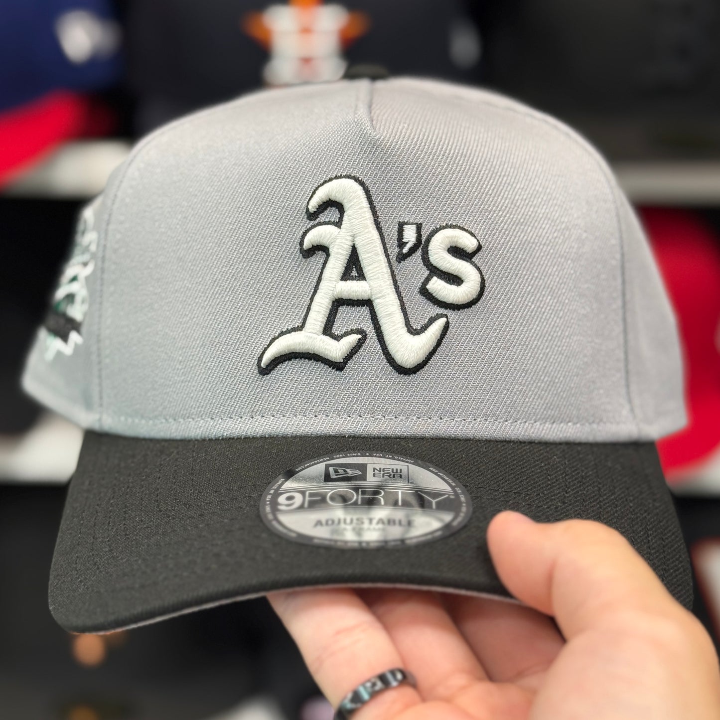 New Era Oakland Athletics '1998 World Series' A-Frame Silver/Black 9FORTY Snapback | Glow in the Dark